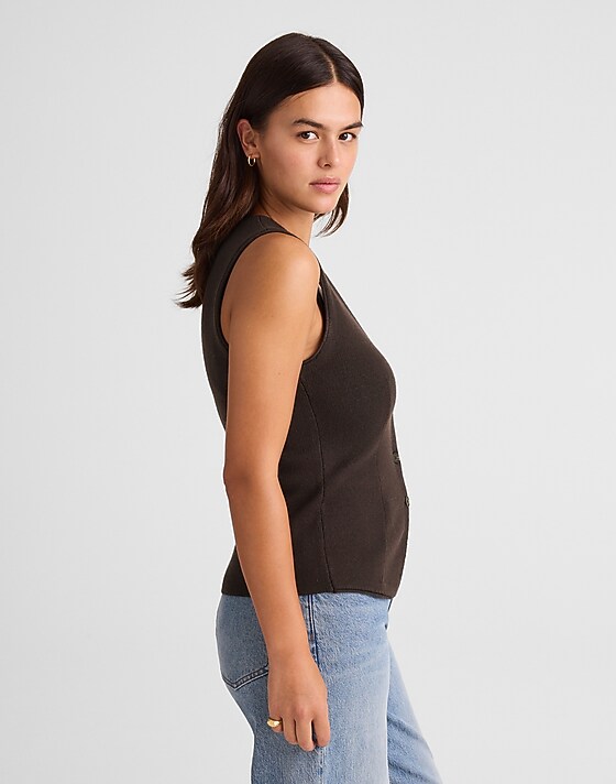 Madewell V-Neck Sweater Vest In 100% Merino Wool Molasses