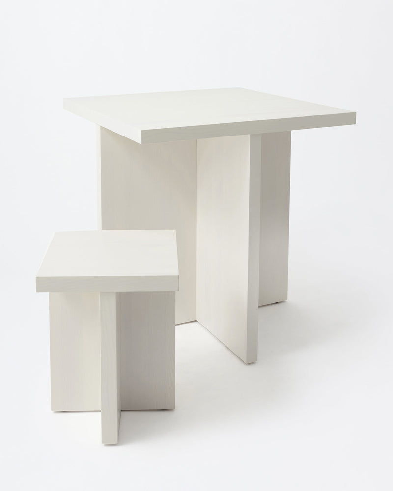 Magniberg Bull Table