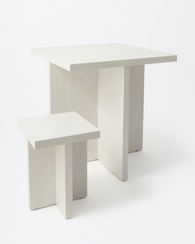 Magniberg Bull Table