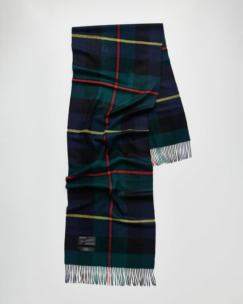 Magniberg Queen Scarf