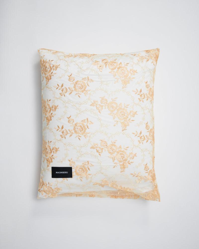 magniberg Rose pillow case