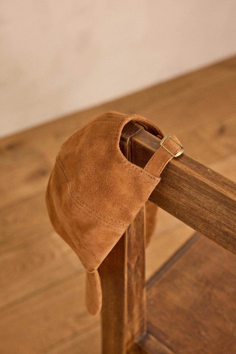 Maison 123 HELENE Leather Cap