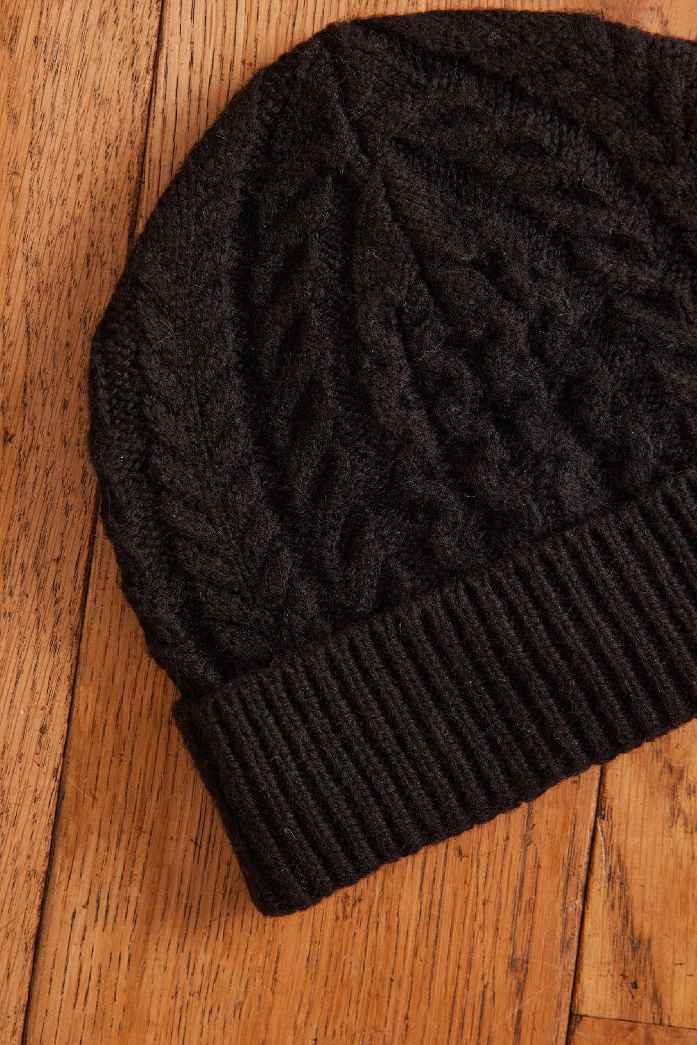 Maison 123 HOCHE Cable Knit Hat