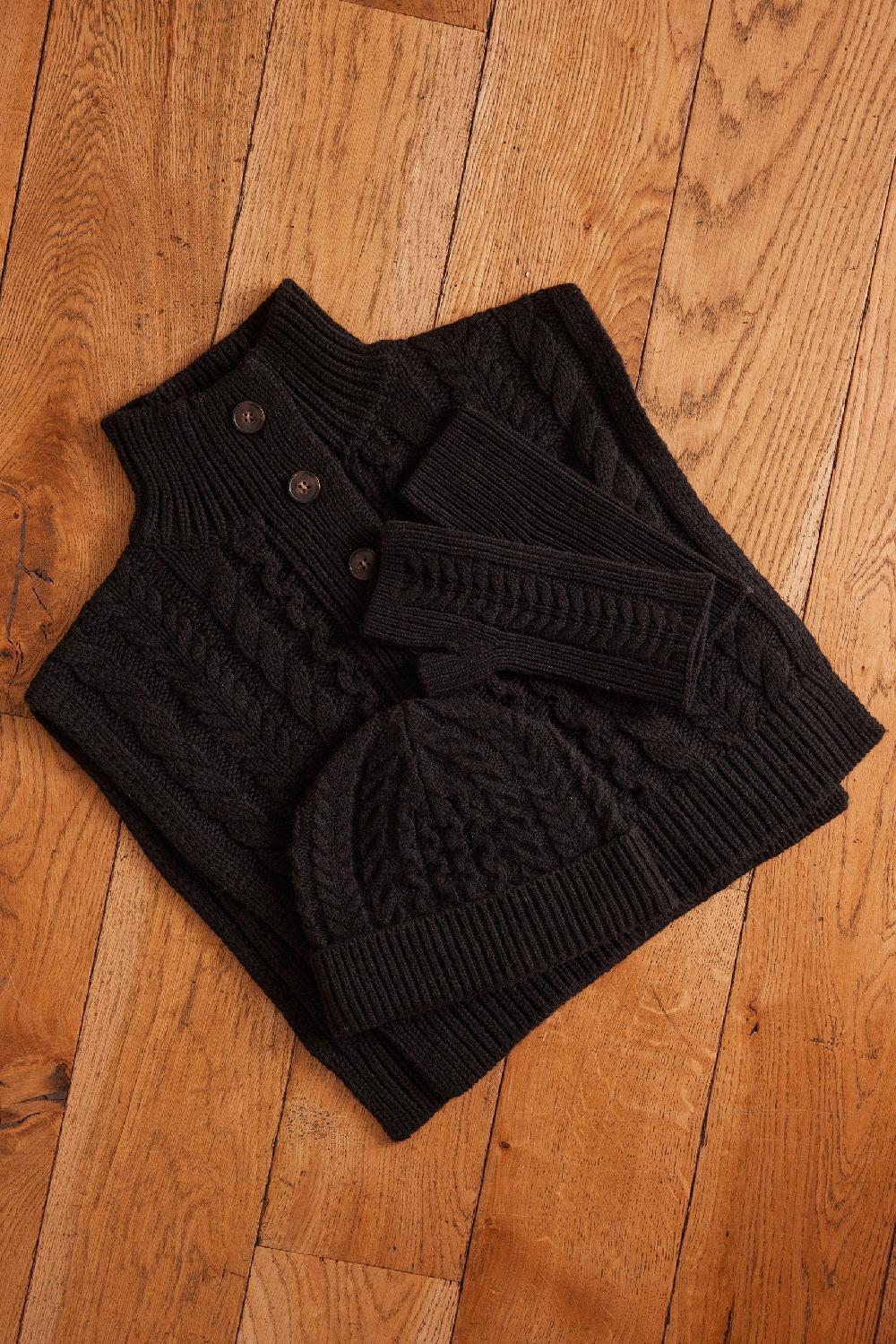 Maison 123 HOCHE Cable Knit Hat