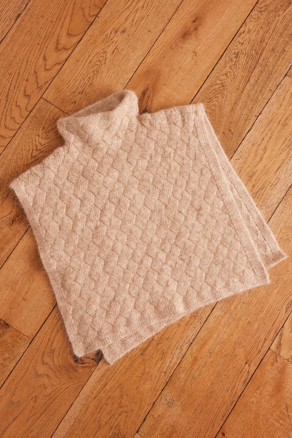 maison 123 TAO collar with geometric pattern