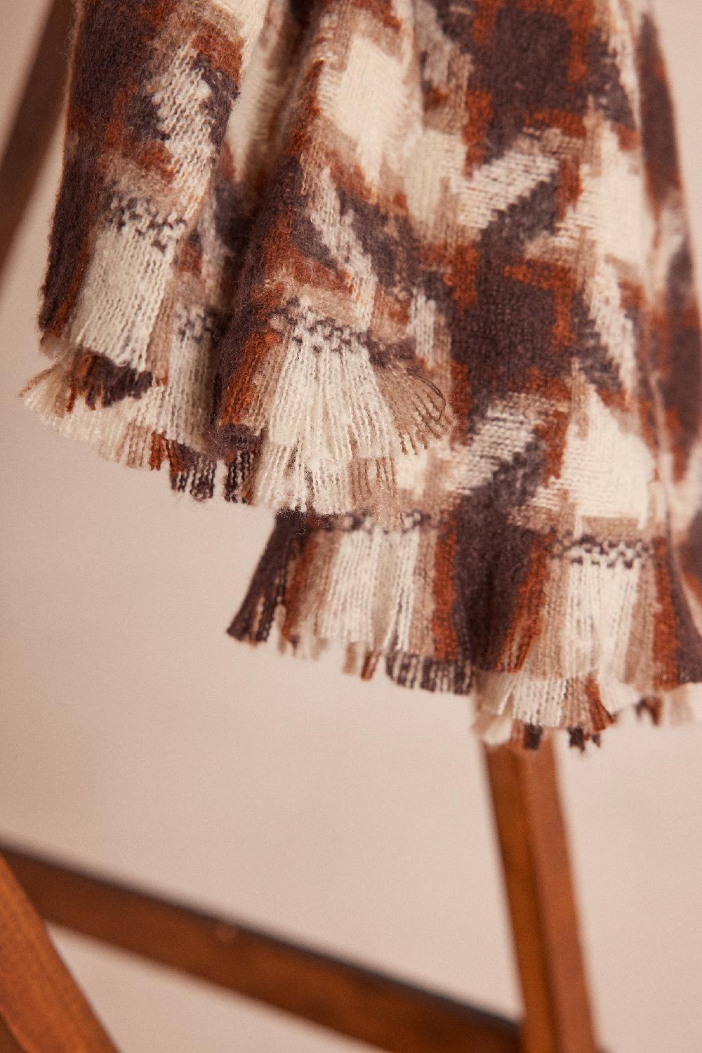 Maison 123 TIPHAINE Scarf With Houndstooth Pattern