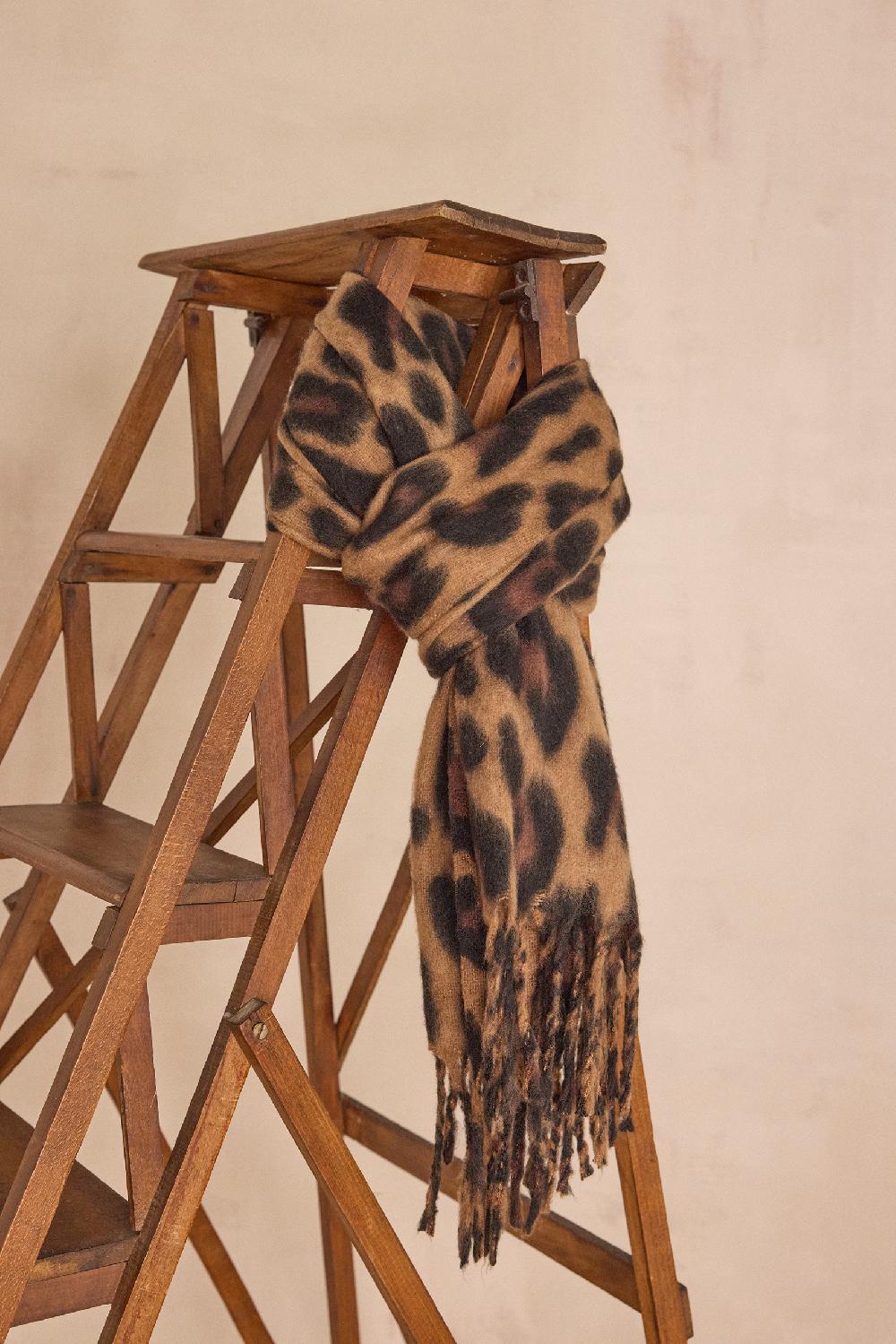maison 123 TONY leopard print scarf