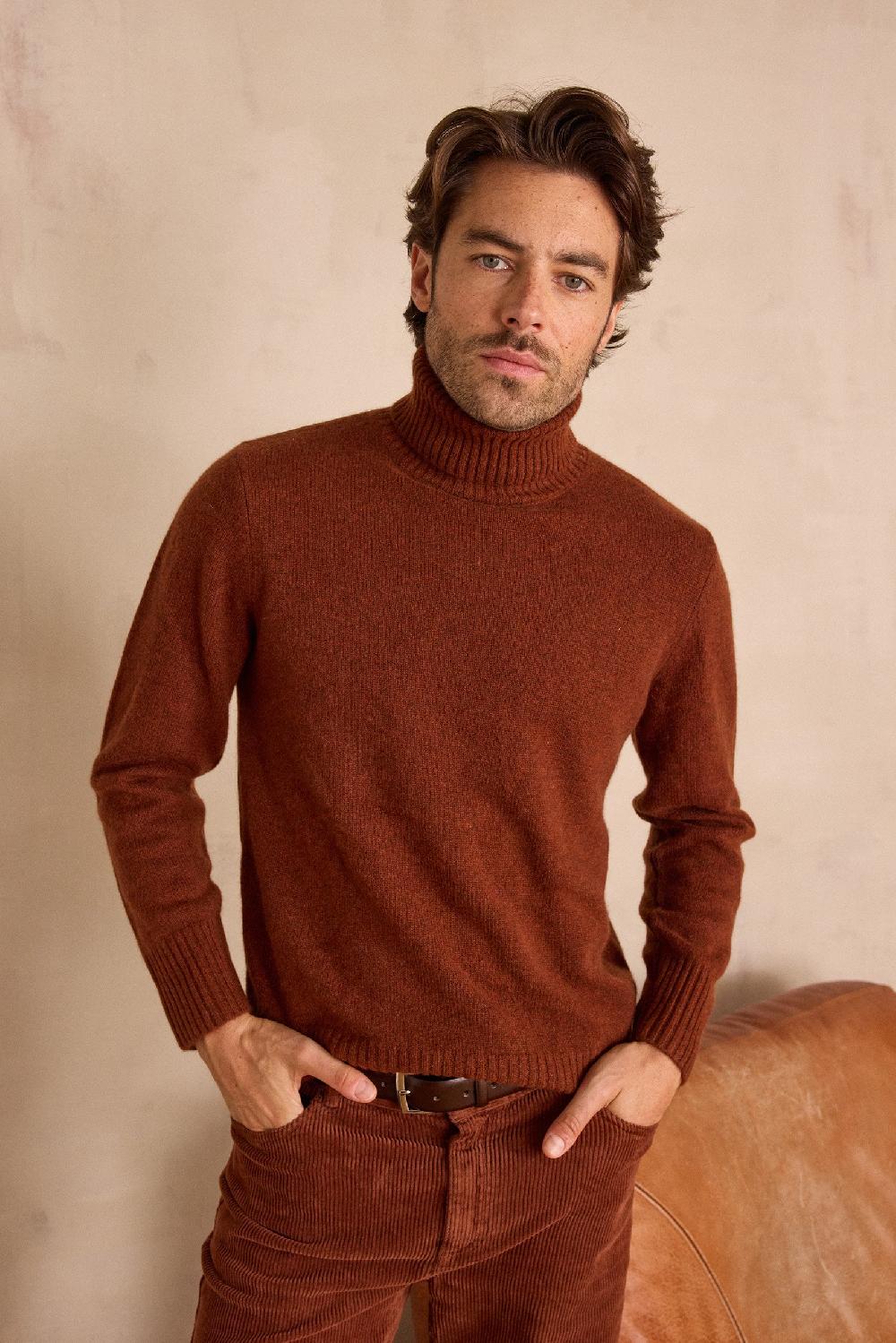 Maison 123 Unisex Turtleneck Jumper In 100% Cashmere - 4-ply SWAN(N)