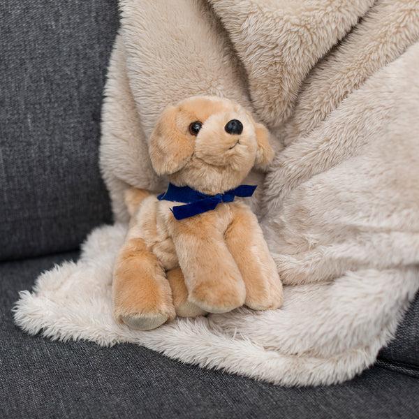 Mane 'n Tail Golden Lab With Mane 'n Tail Blue Bandana