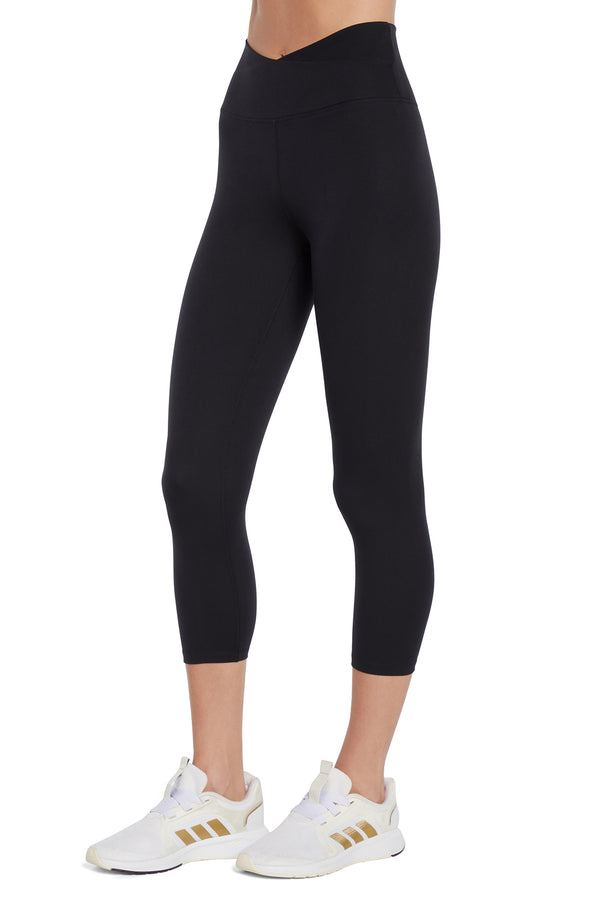 marika Balance Collection Crossover Mid Calf Capri – BLACK