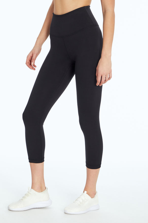 Marika Balance Collection Easy Contender Lux Capri – BLACK