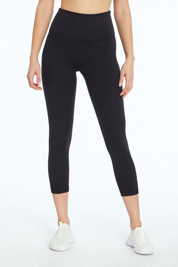 marika Balance Collection Easy Contender Lux Capri – BLACK