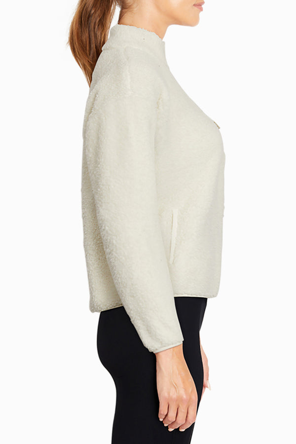 Marika Arden Sherpa Pullover – CANNOLI CREAM