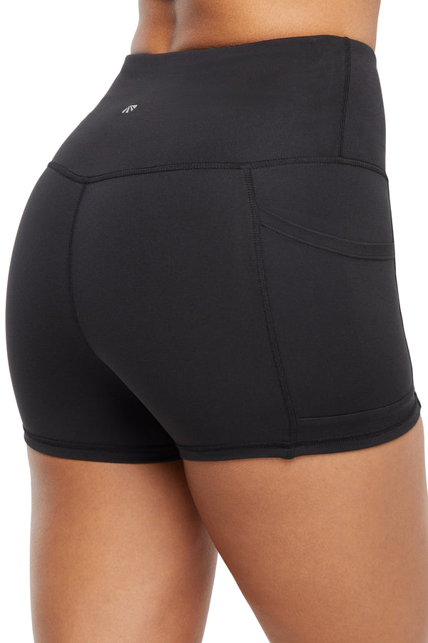 Marika Becca Hottie Short – BLACK
