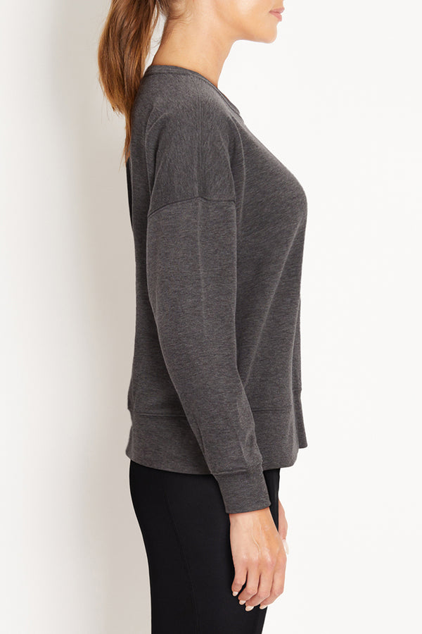 Marika Delaney Pullover – HEATHER BLACK