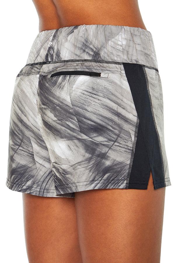 Marika Express Short – BLACK DUSK TEXTURE