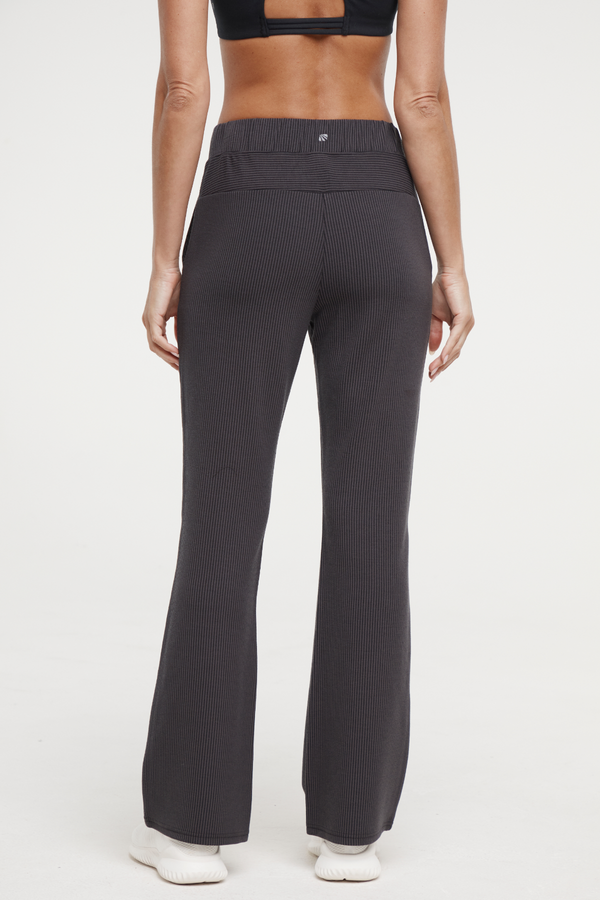 Marika Paige Bootcut Pant – PHANTOM