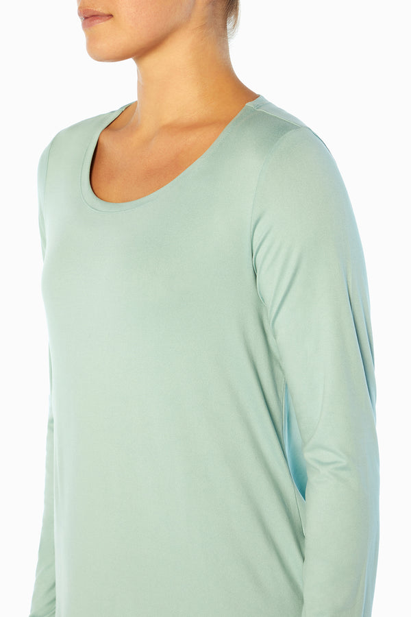 Marika Tabby Long Sleeve Top – BLUE SURF