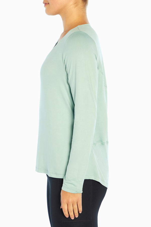 Marika Tabby Long Sleeve Top – BLUE SURF