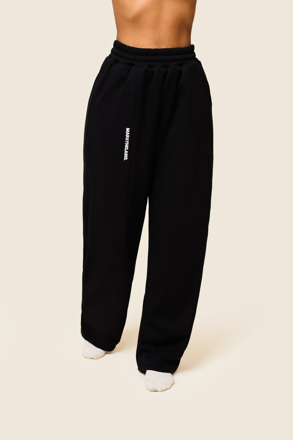 Mars The Label The Essentials Joggers In Black