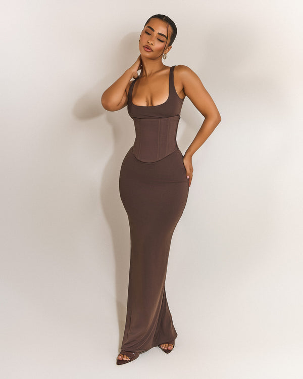 Mars The Label The Sandra Scoop Maxi In Brown