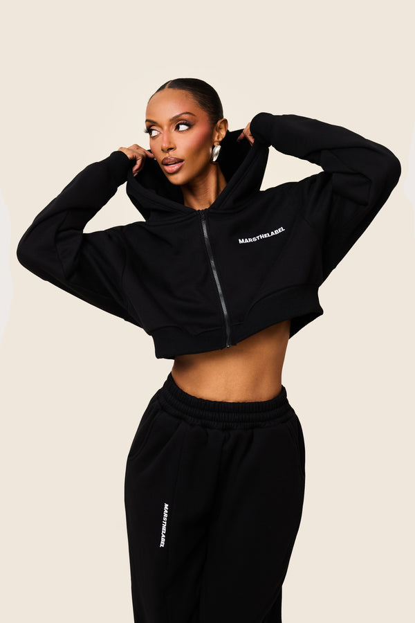 mars the label The Essentials Cropped Jacket in Black