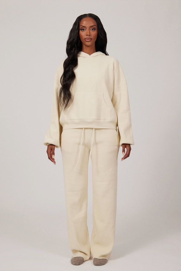 Mars The Label The Mars Soft Knit Straight Leg Joggers In Cream