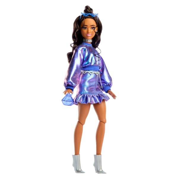 Mattel Barbie Deluxe Style Fashion Doll #7 In Metallic Blue Top And Skirt With Accessories Brunette