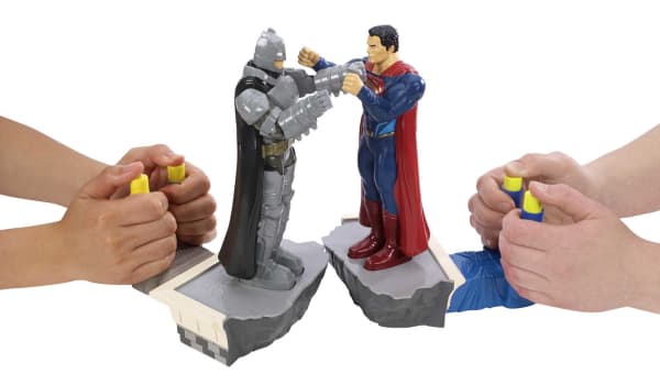 mattel Batman vs Superman Rock 'Em Sock 'Em Robots 2-Player Kids Game Fighting Robots Action Game