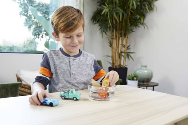 mattel Cars de Disney y Pixar Color Changers Vehículo de Juguete Auto Básico