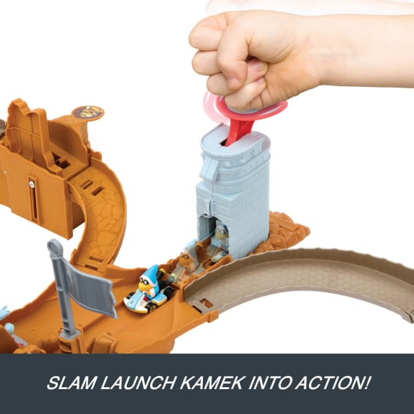 Mattel Hot Wheels Mario Kart Bowser's Castle Track Set With 1:64 Scale Die-Cast Kamek Toy Vehicle & Storage