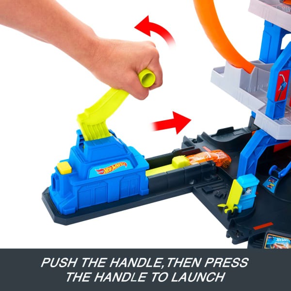 Mattel Hot Wheels MEGA Loop Garage Playset With 1 Die-Cast Toy Car & 1 Toy Helicopter In 1:64 Scale