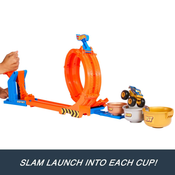 mattel Hot Wheels Monster Trucks Loop-And-Flip Trophy Challenge Playset & Die-Cast Bigfoot Toy Truck