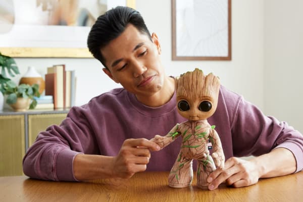 Mattel Marvel Plush Groovin’ Groot Dancing And Talking Plush Figure