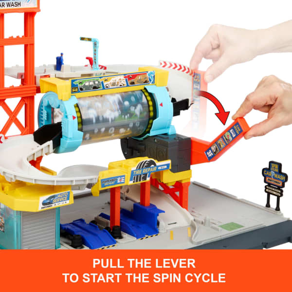 Mattel Matchbox Spin Cyclone Car Wash Playset With 1:64 Scale Die-Cast Toy Corvette & Tow Truck