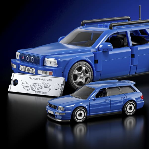Mattel Mattel Brick Shop Hot Wheels Audi Avant RS2 Building Toy Kit (253 Pieces) For Collectors