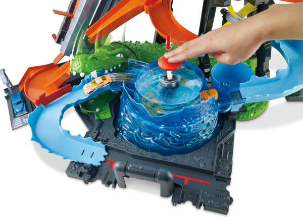 Mattel Ultimate Gator Car Wash Play Set