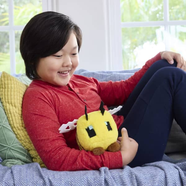 mattel Minecraft Bee Plush Toy 8-inch Collectible Soft Doll inspired By A Minecraft Movie