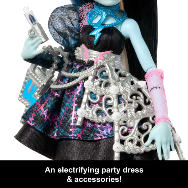 Mattel Monster High Scary Sweet Birthday Frankie Stein Doll In Party Dress With Balloon & Gift