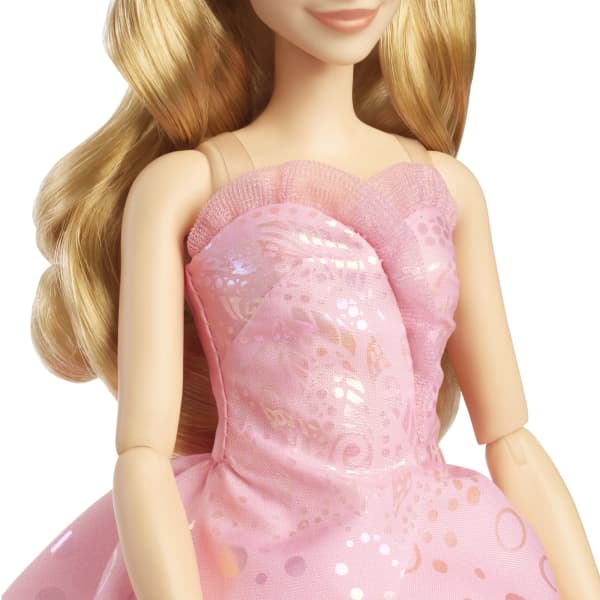 Mattel Universal Pictures' Wicked Deluxe Glinda Fashion Doll & Accessories With Removable Outfit