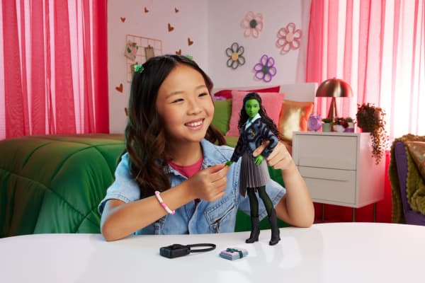 mattel Universal Pictures’ Wicked Elphaba At Shiz University Fashion Doll With Removable Fashions & Accessories