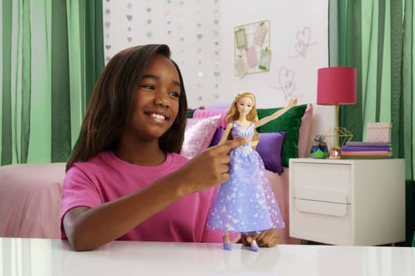 mattel Universal Pictures’ Wicked: For Good Singing Glinda Doll Movie-inspired Outfit Sings “For Good”