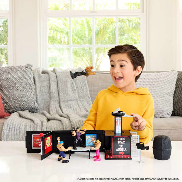 mattel WWE Knuckle Crunchers Final Boss Microphone Playset With The Rock Action Figure & 2 Accessories