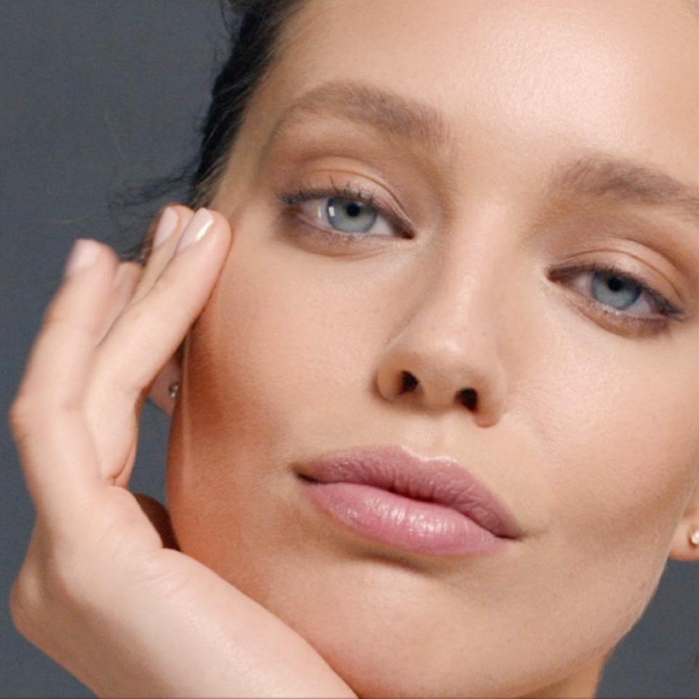 Maybelline Dream Radiant Liquid® Hydrating Foundation