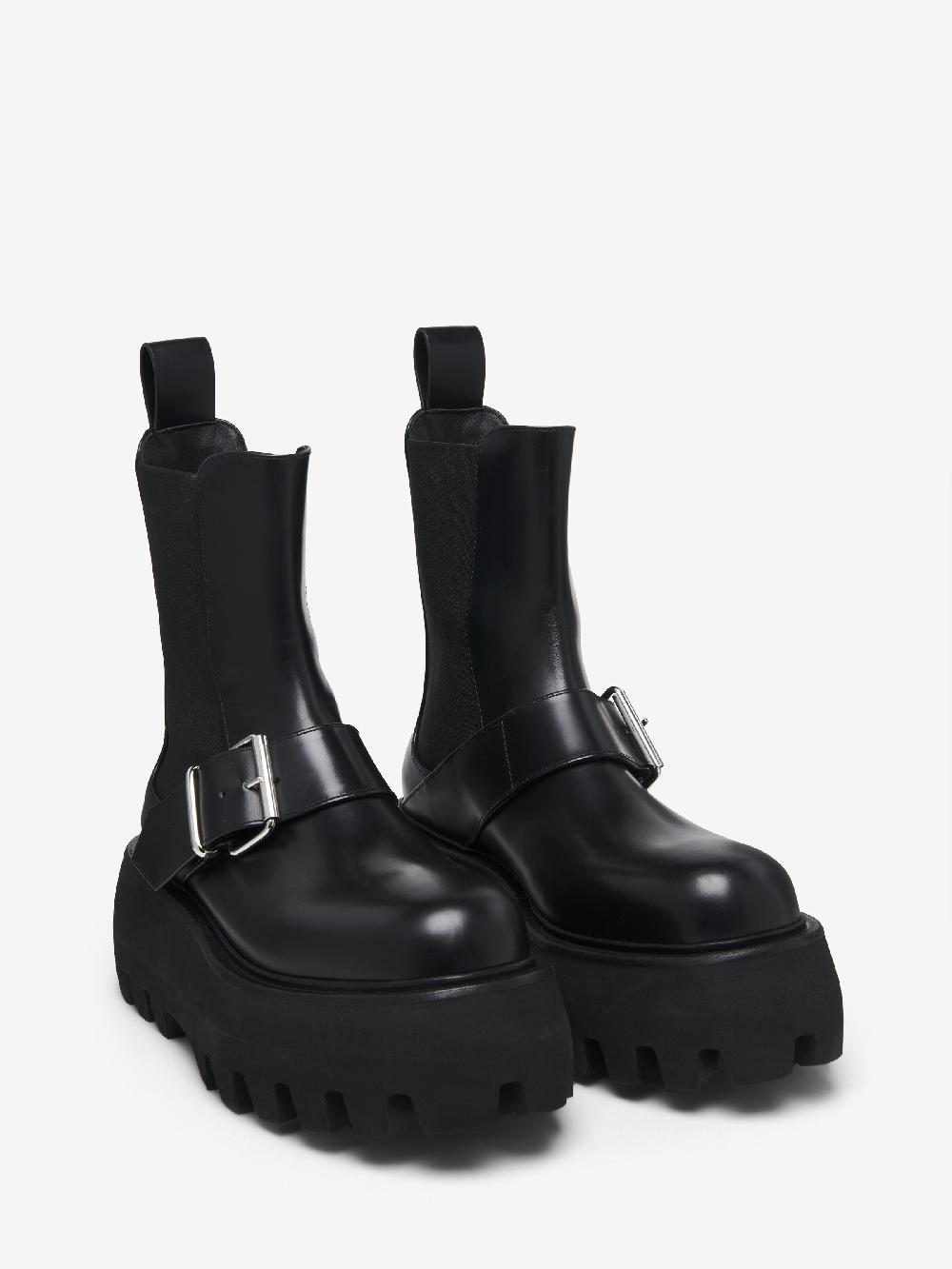 Mcq Alexander Mcqueen Women's Sofa Buckle Boot In Black