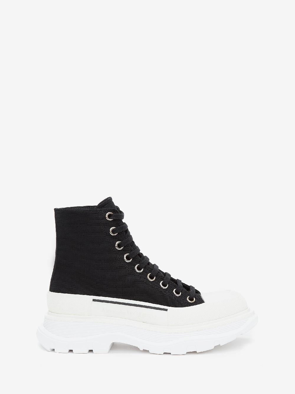 Mcq Alexander Mcqueen Women's Tread Slick Boot In Black/White
