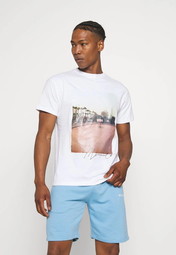 mennace Mennace COURTSIDE BASKETBALL REGULAR – Print T-shirt – White