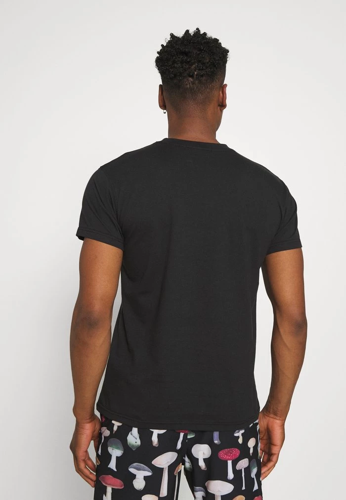 Mennace Mennace ESSENTIAL REGULAR TEE UNISEX – Basic T-shirt – Black