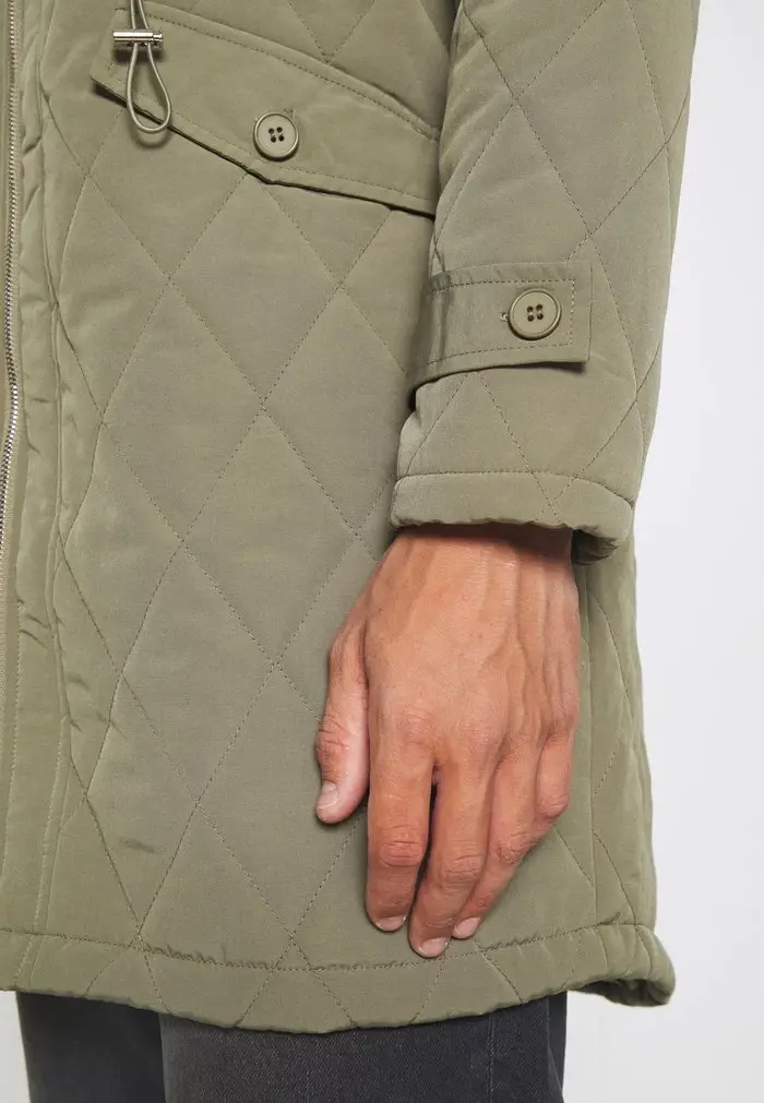 Mennace MENNACE EVIAN QUILTED JACKET – Winter Coat – Green