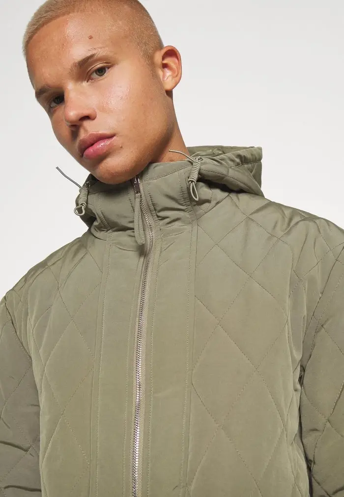 Mennace MENNACE EVIAN QUILTED JACKET – Winter Coat – Green